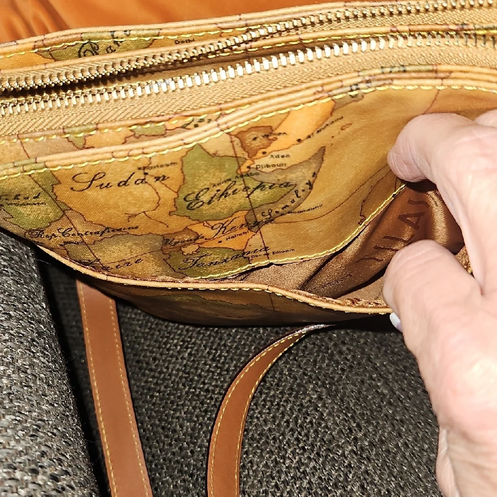 Alviero Martini Tan Map Crossbody Bag - Picture 3 of 10